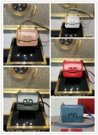 Picture of Valentino Lady Handbags _SKUfw129868842fw